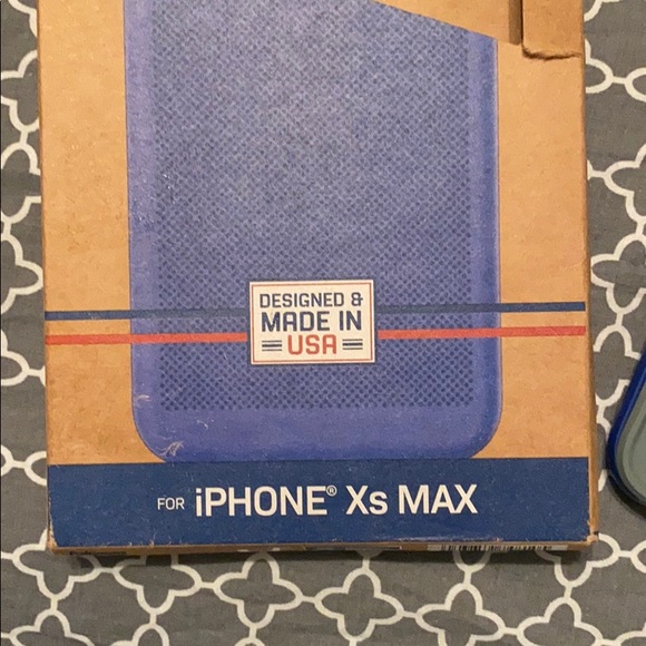 iPhone XS Max Case - Picture 3 of 3